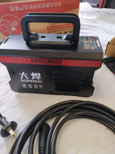 review-704ebcb677-4.jpg