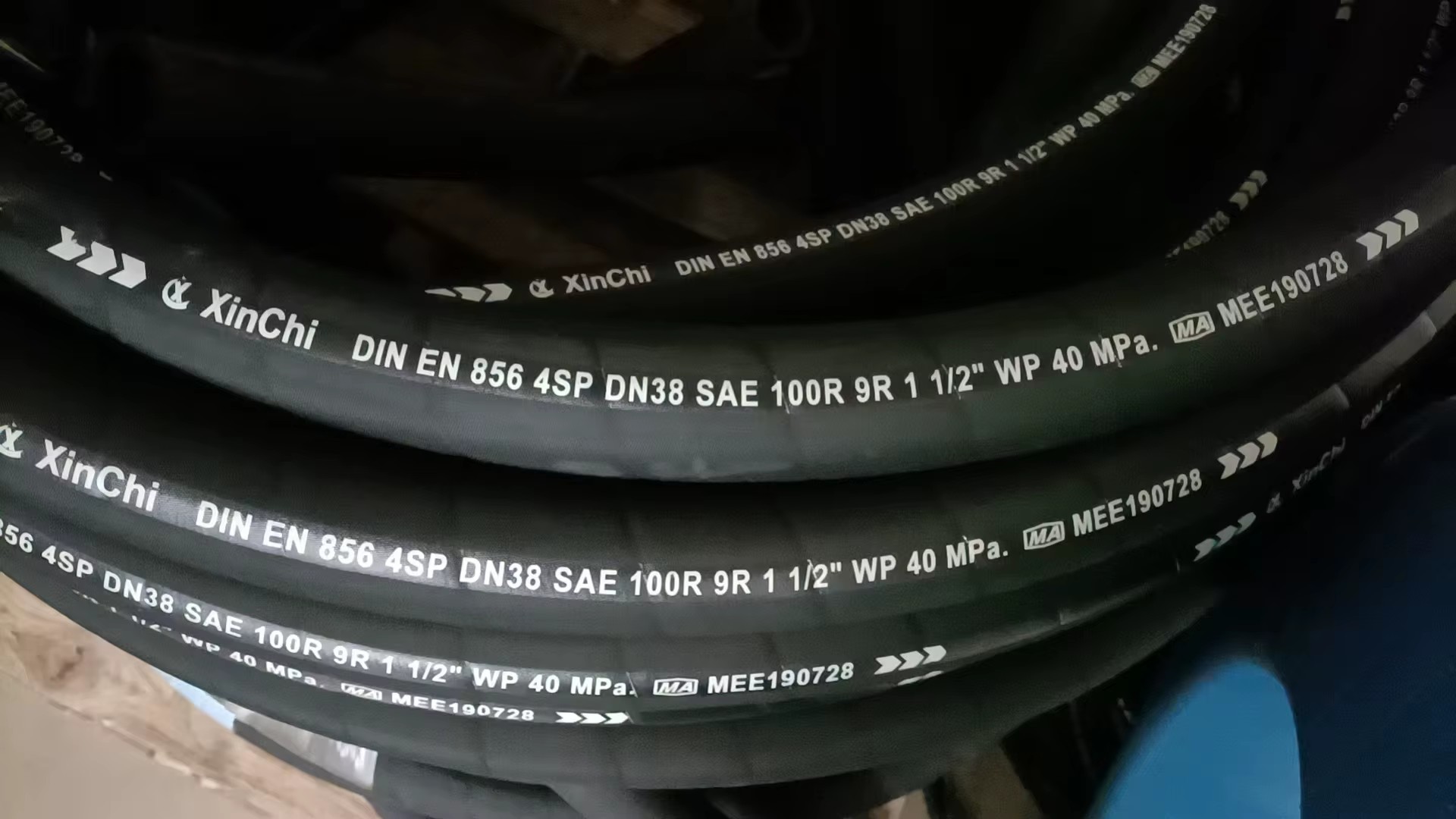 DIN EN 853 1SN/2SN NBR Wire Braided Hydraulic Hose 1/4" to 2" Inch European Standard