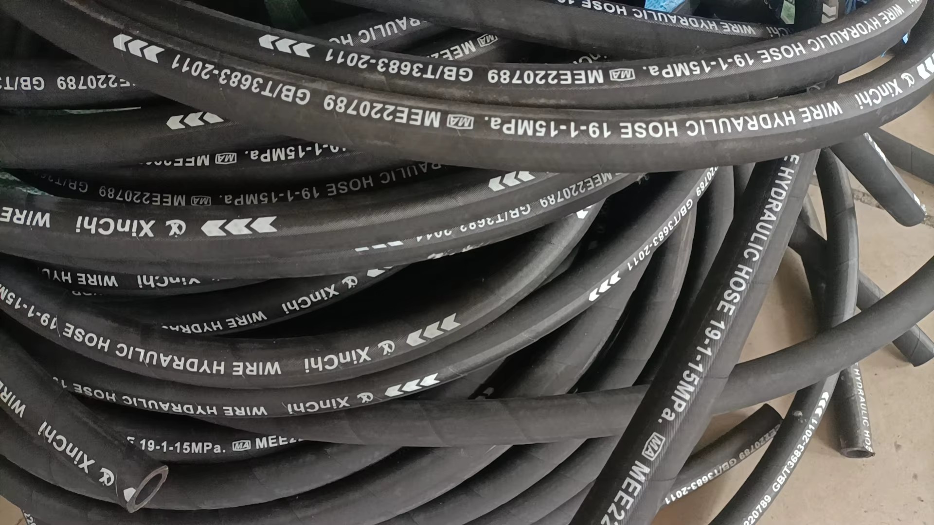 DIN EN 853 1SN/2SN NBR Wire Braided Hydraulic Hose 1/4" to 2" Inch European Standard
