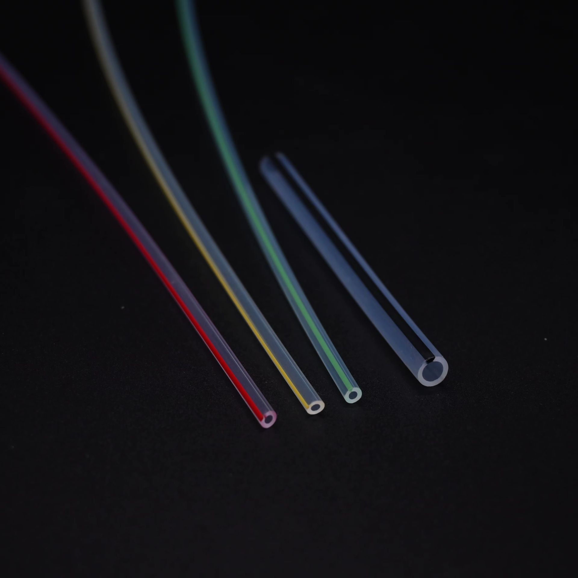 Factory Customized Colored Striped-Line FEP PFA Tubing with Excellent Chemical Resistance