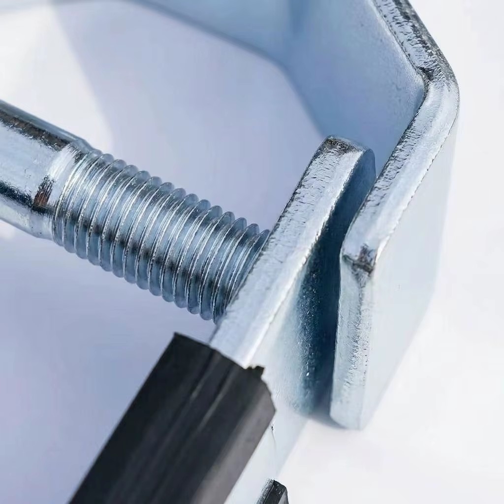 Electro-galvanized Carbon Steel U Type Pipe Clamp, Unistrut Channel Pipe Clamp GB Standard for Industrial Seismic Support