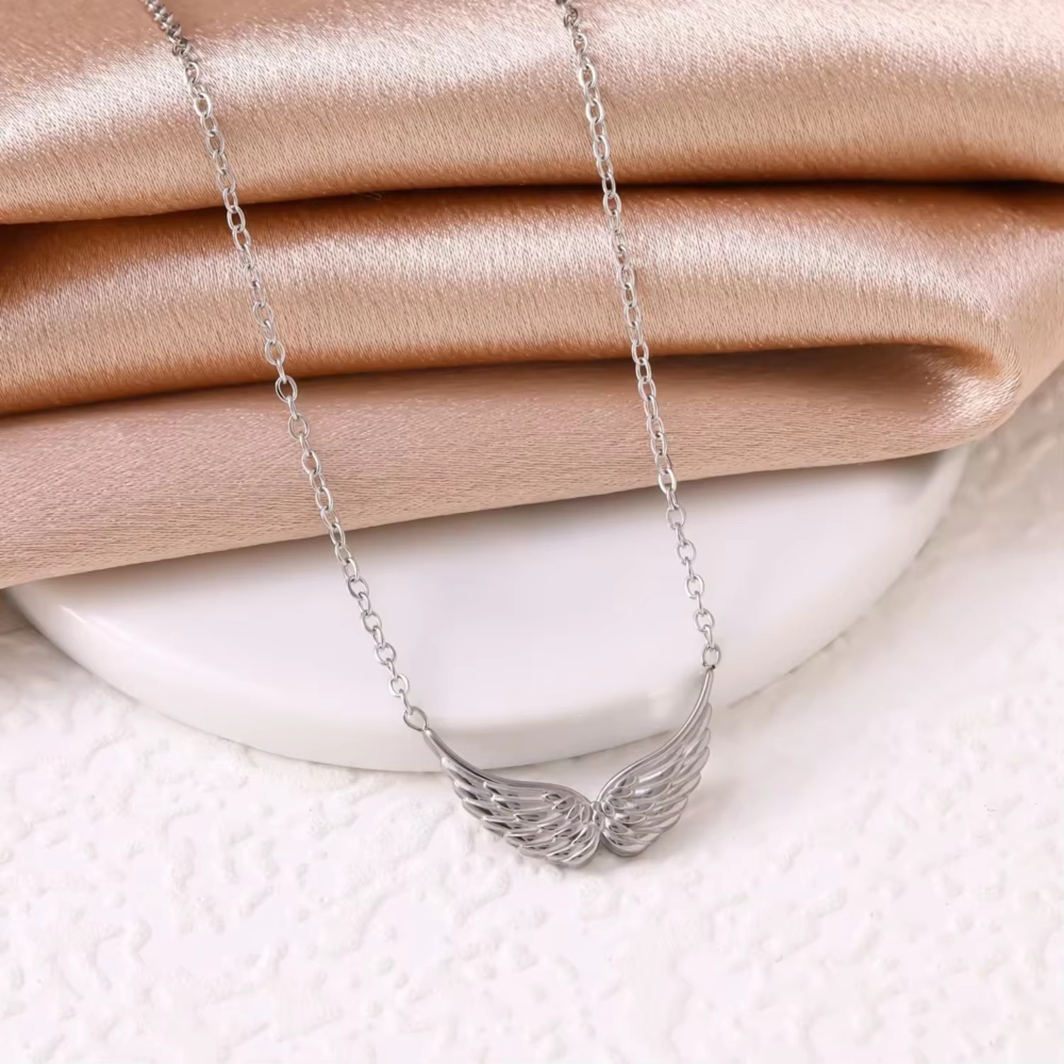 Silver/Gold Angel Wing Necklace 18K Gold Filled Guardian Angel Wings Dainty Simple Minimalist Pendant Necklaces for Men Women