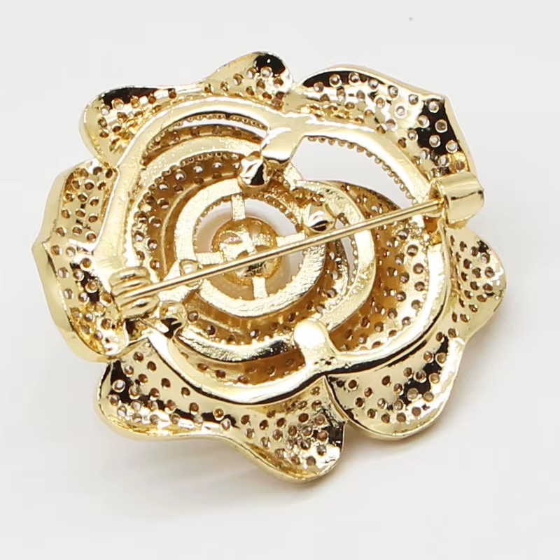 Copper Luxury Zircon Rose Brooch Design Special Women Wedding Engagement Gift Decoration Wholesale