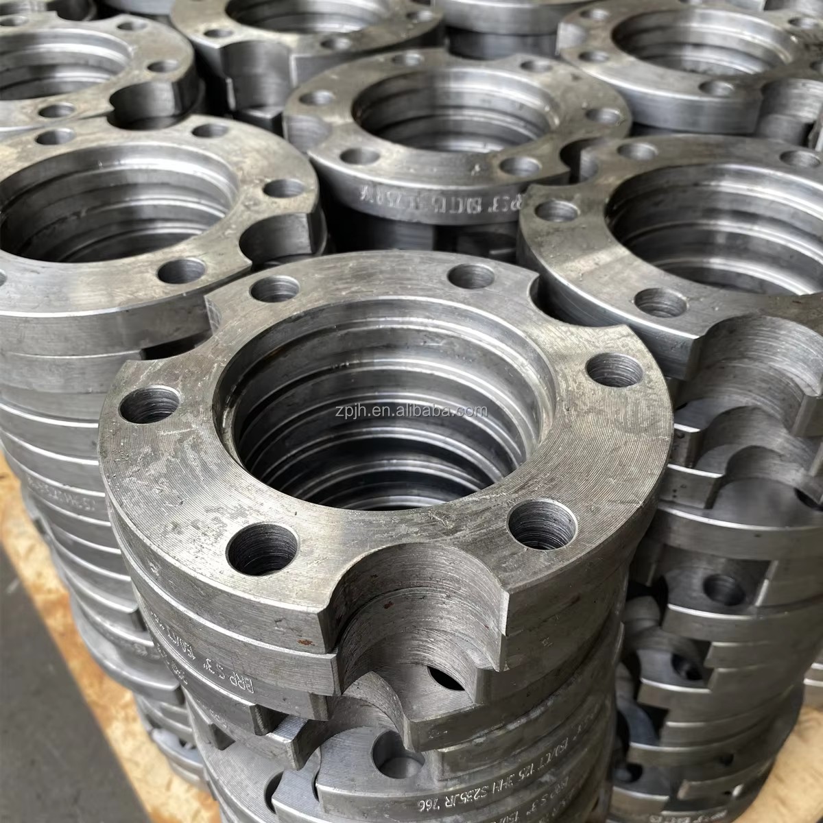 Non Standard Flange With Gap for Pumping and Wall