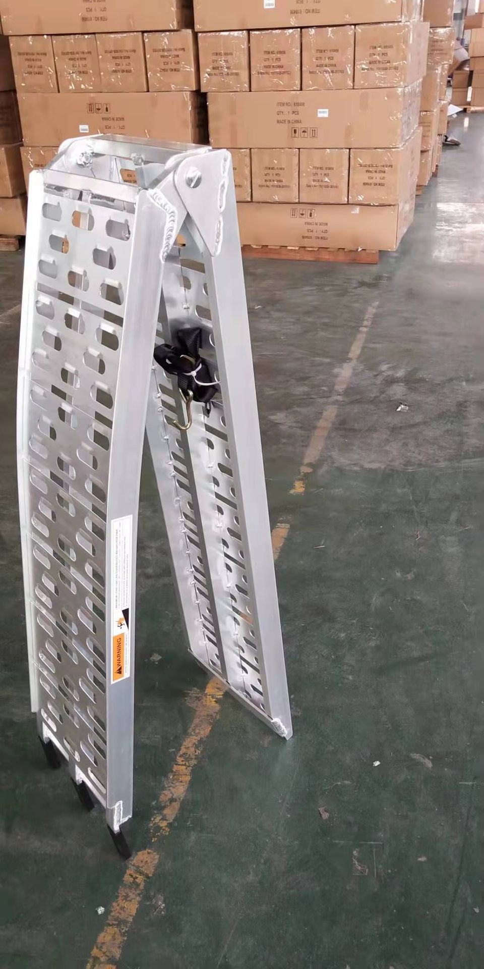 Manufacturer Supply Motorcycle Aluminium ATV Loading Ramp Pickup Truck Ramp Foldable Ramps