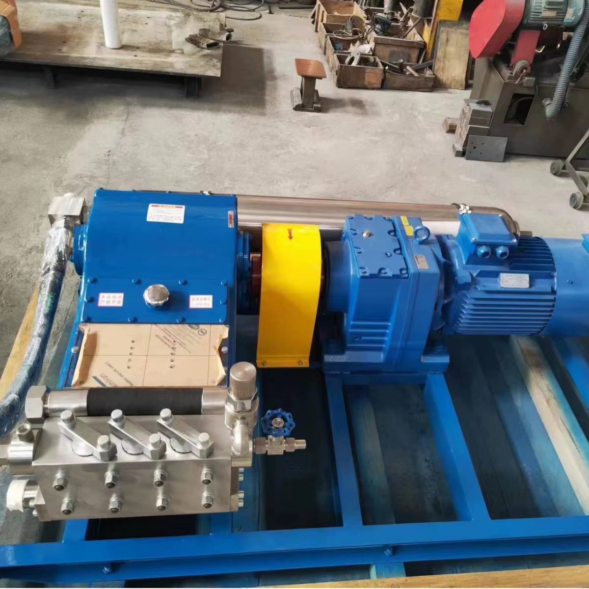 Oilfield High Pressure Plunger Pump 2205 Duplex Steel Electric Drive 3 M3 H 2000 M Head