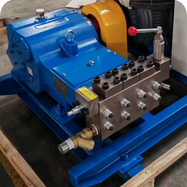 Oilfield High Pressure Plunger Pump 2205 Duplex Steel Electric Drive 3 M3 H 2000 M Head