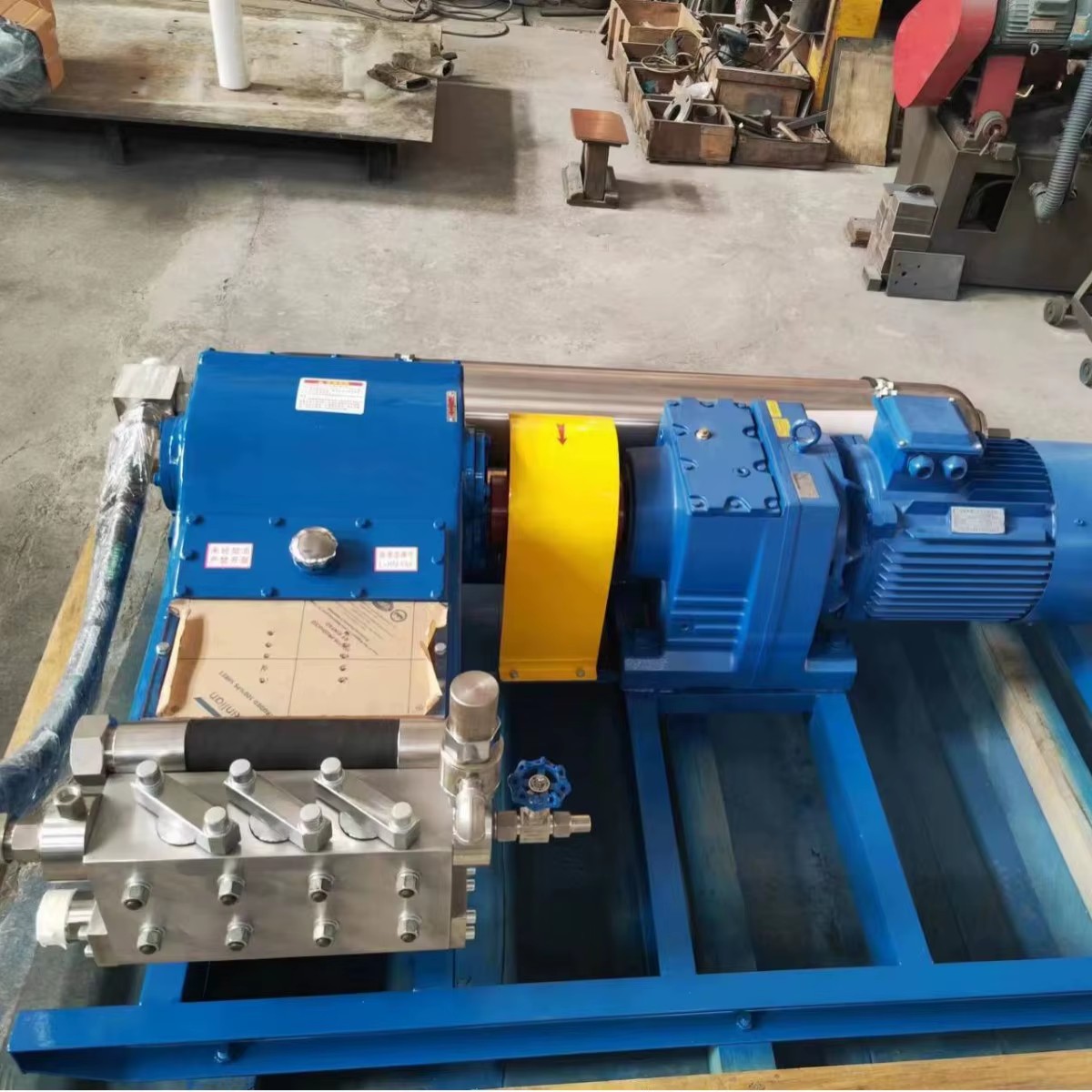 Oilfield High Pressure Plunger Pump 2205 Duplex Steel Electric Drive 3 M3 H 2000 M Head