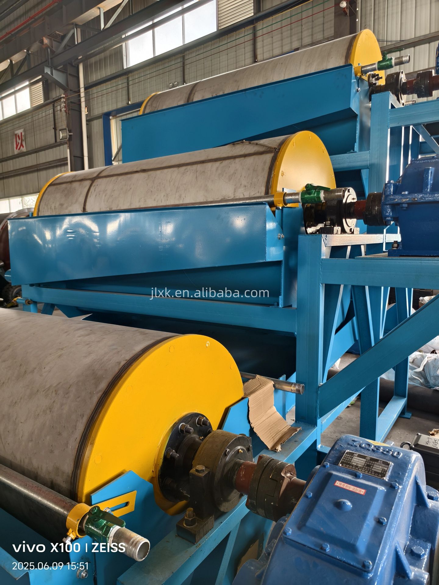Jianlong Mining Machine Gravity Separator High Quality Mineral Processing Equipment 380V 5-800tph