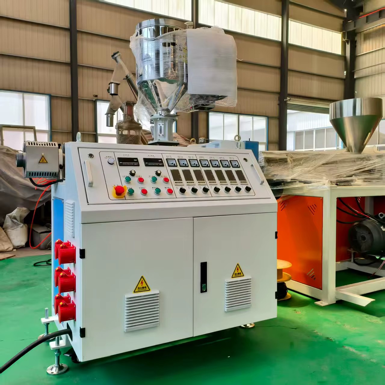Production Equipment for Heat Shrink Tubes Used in Lithium Battery Packaging - Plastic Pipe Extruder