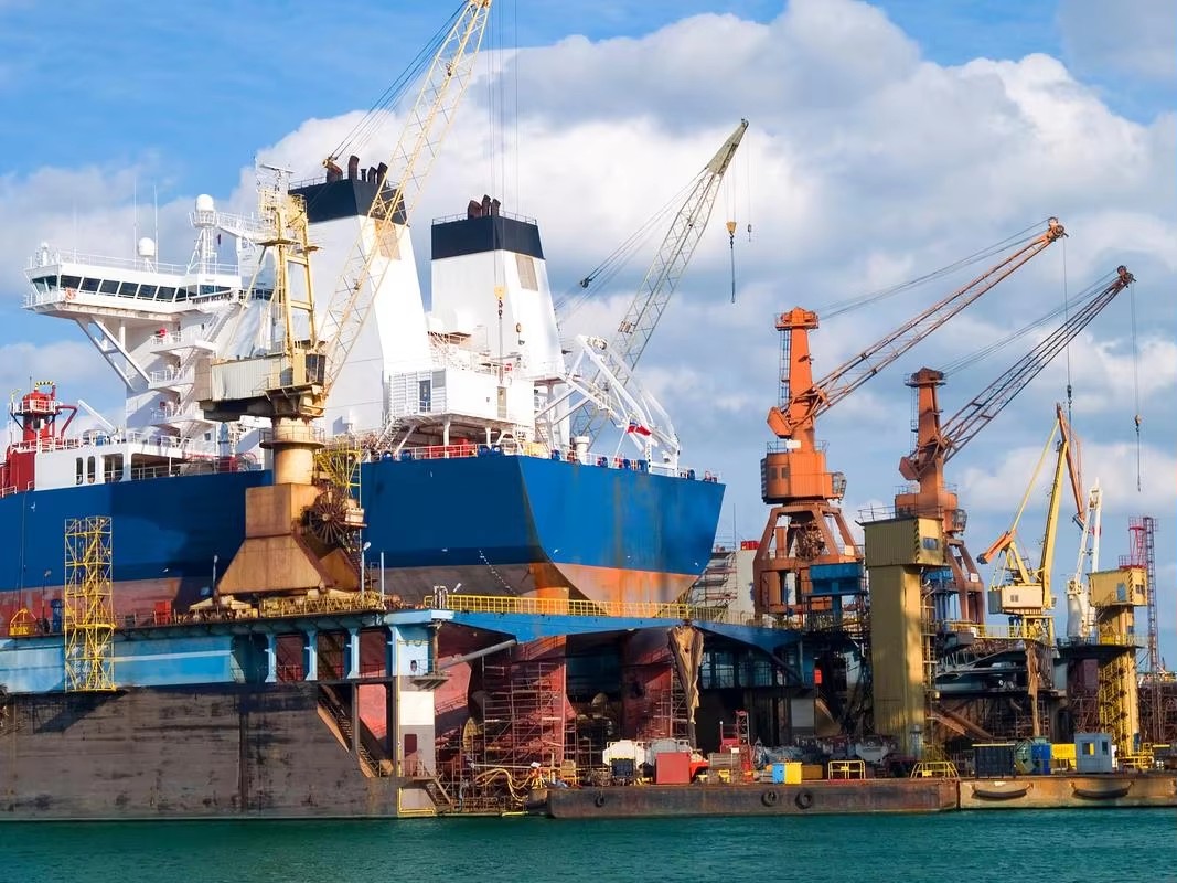 Customized Electricity Generation Power Stations for Ship and Barge