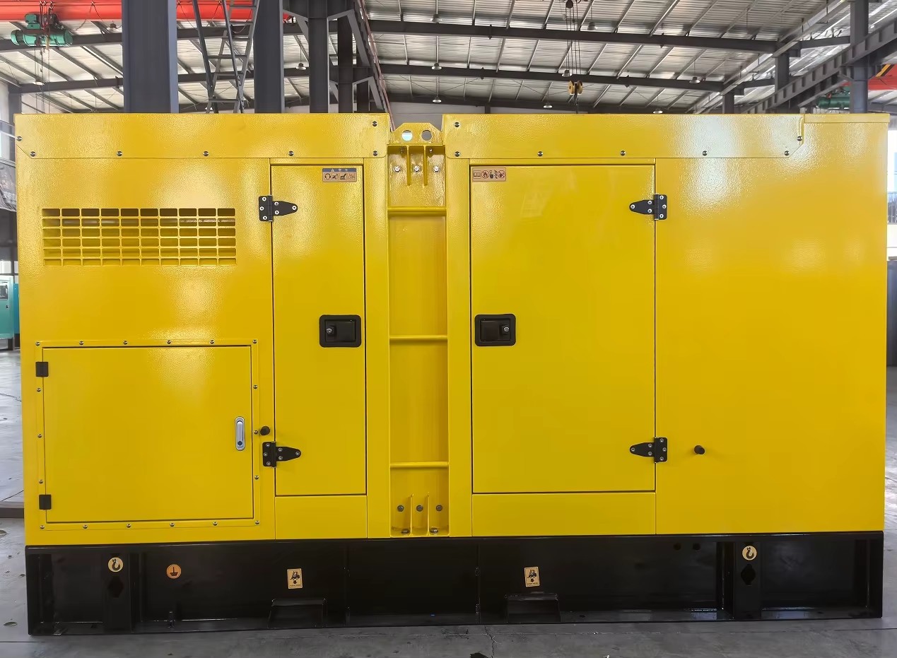 Super Silent 120KVA 140KVA Diesel Generator100KW 110KW Genset Diesel Electricity Generation With Convenient Sockets