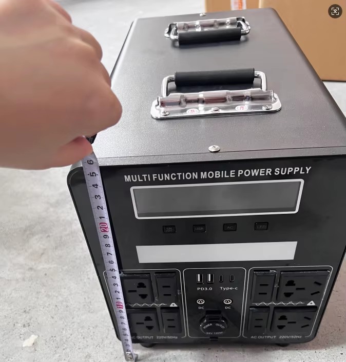 3000W Portable Power Station with Pure Sine Wave MPPT Solar Panel Flashlight for Camping Car Home Backup