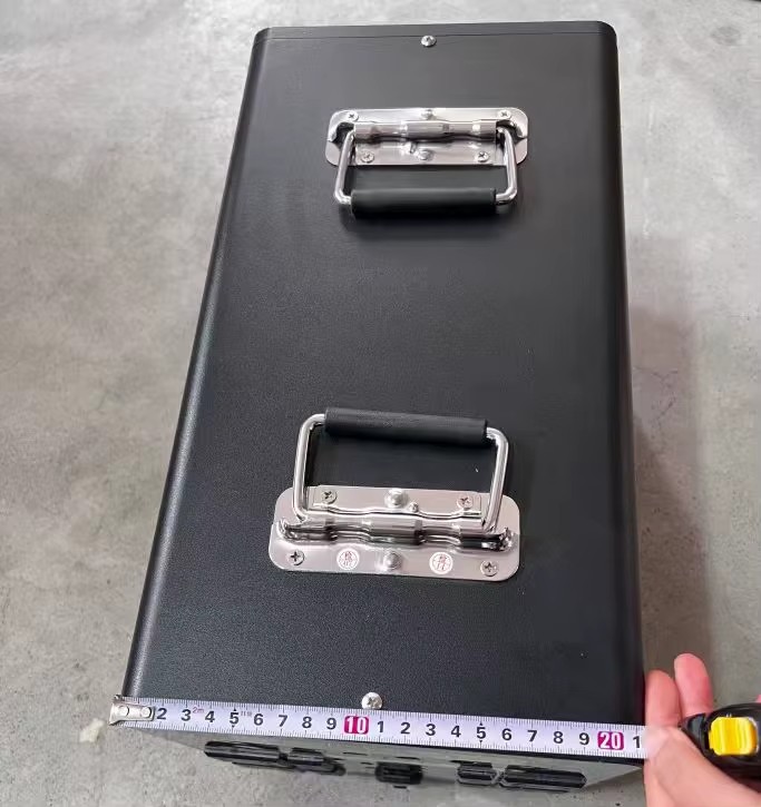 3000W Portable Power Station with Pure Sine Wave MPPT Solar Panel Flashlight for Camping Car Home Backup