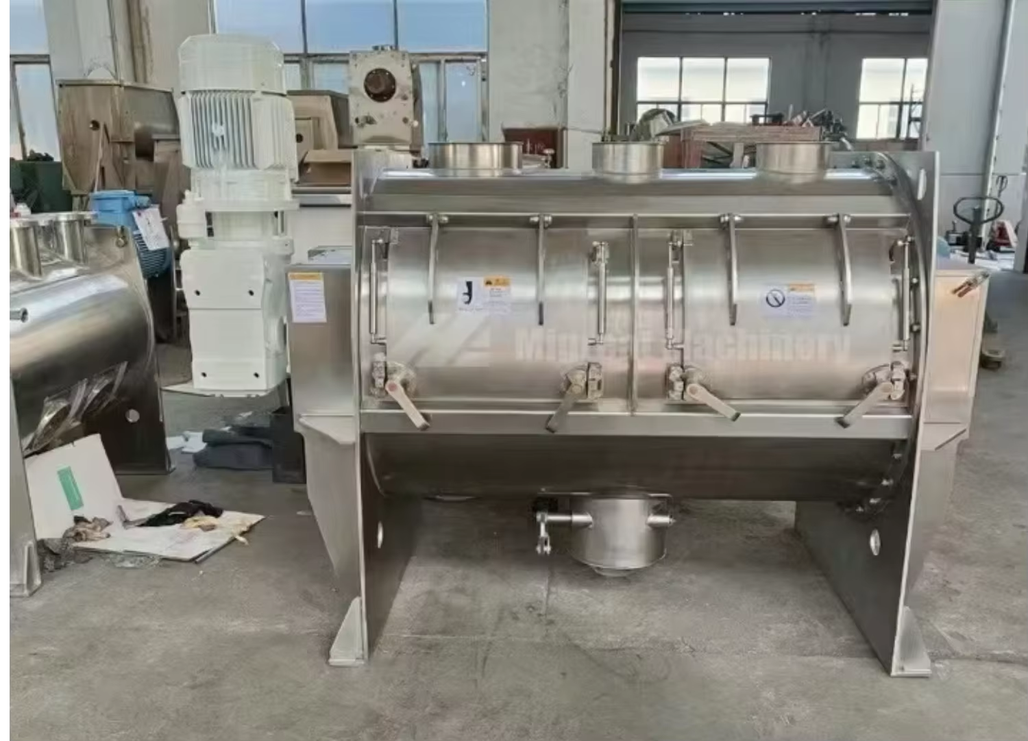 Food Industry Use Stainless Steel Automatic Hopper Mixer Equipment for Vitamin Powder Mineral Powder Batch Processing