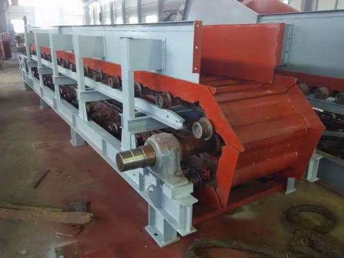 New Type Heavy Duty Metal Hopper Apron Feeder Conveyor Belts for Stone Mining