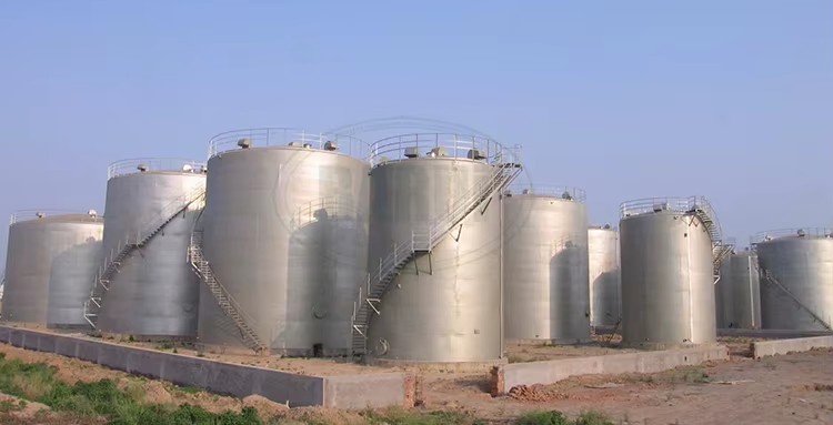 Good Quality Plastic Oil Crude Palm Oil Tank 25000 Liter Used to Different Oil