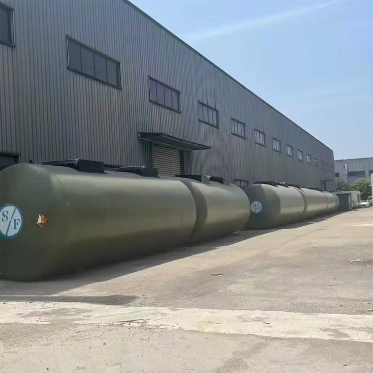 Custom 1000L-5000L Carbon Steel Oil Tank High Quality Fuel Storage Tank for Mining & Construction