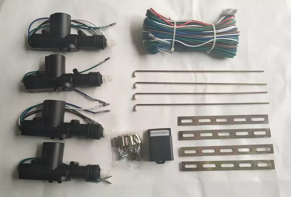 Factory Direct Wholesale Universal DC 12V Car Central Locking System Auto Electric Door Central Lock Actuator Ocking Motor