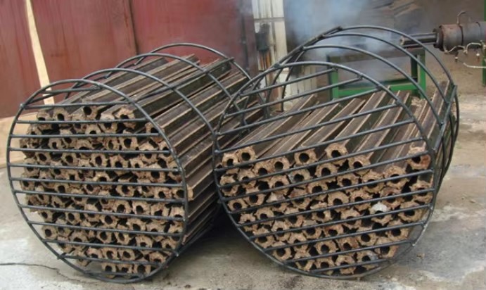 Heavy-Duty Industrial Biomass Briquette Press Large Torque Motor Drive Briquette & Charcoal