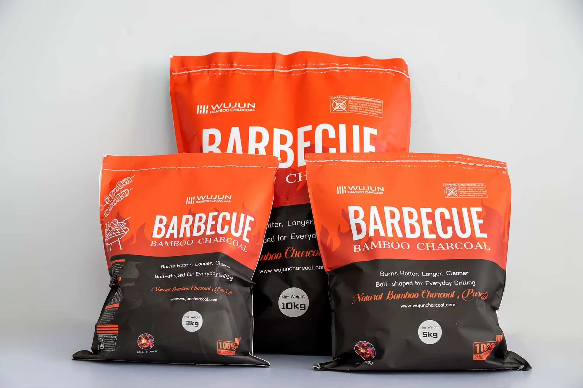Eco-Friendly Machine-Made Briquette Bamboo Charcoal 4-5 Hours Burning Time 6500-7000 Kcal/Kg Heat Value for