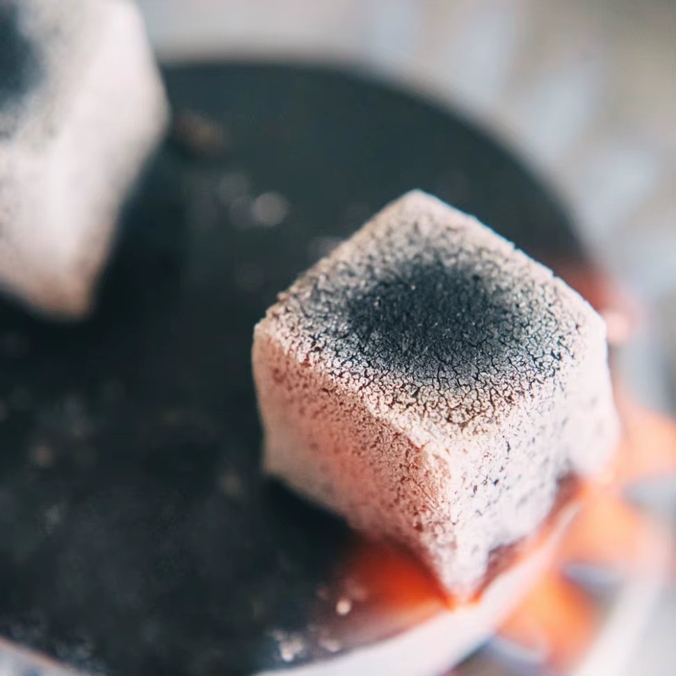 Coconut Charcoal Briquettes for Shisha Hookah BBQ in Cube Lump Pillow Patterns