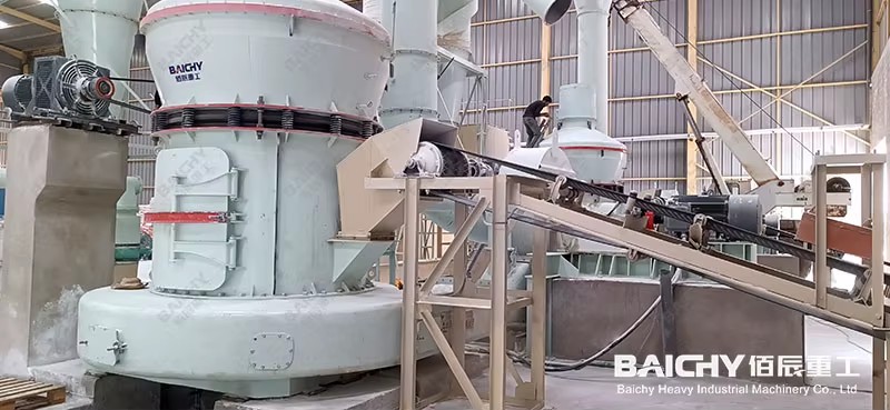 Low Price Mine YGM130 Raymond Mill Machine Price Limestone Gypsum Clay Slag Marble Fine Powder YGM Raymond Grinding Mill Machine