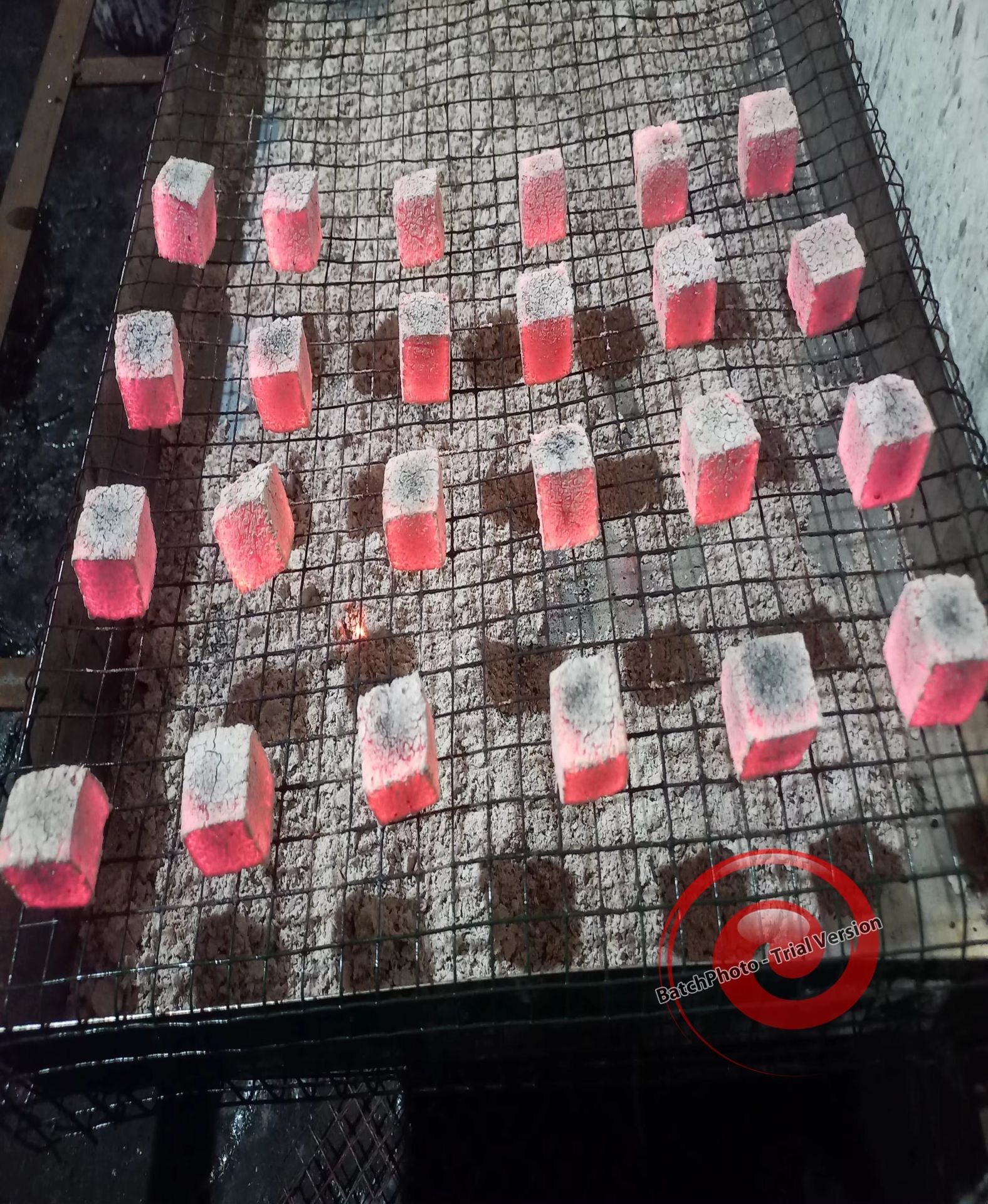 these briquettes are produced using only coconut shells and ensure top-notch quality.