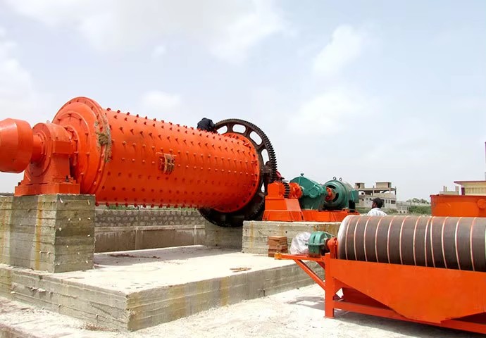Old Beneficiation Gold Mine Mining Equipment with Core Components Engine and Motor