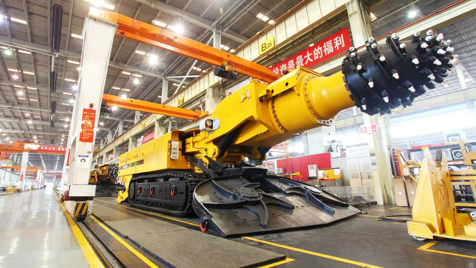 New 39t EBZ135 Tunneling Machine Coal Mining Roadheader for Sale