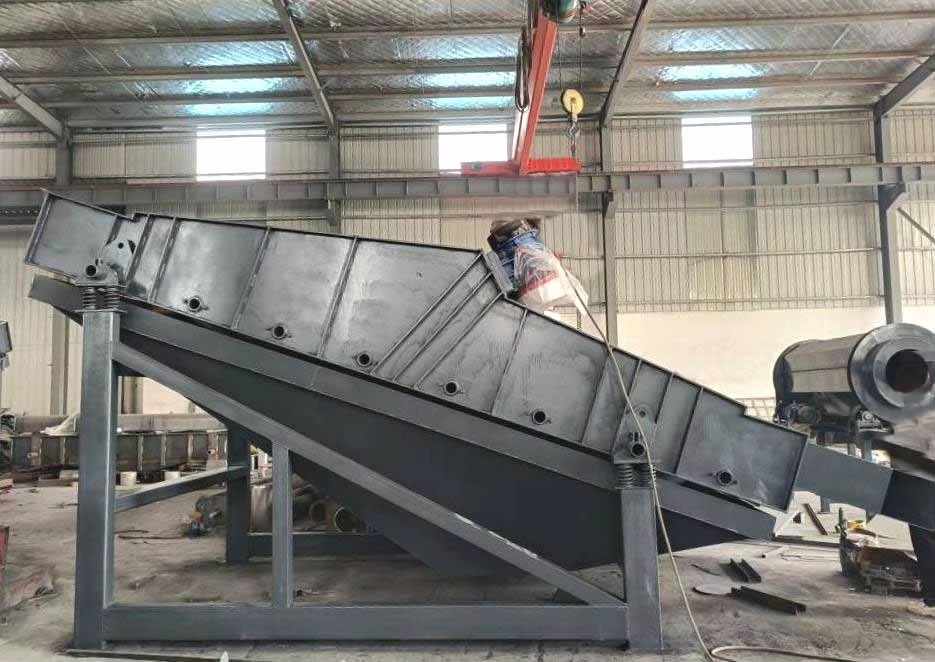 High Quality Heavy-duty Linear Vibrating Screen Metal Mining Sieving Machine Quarry Aggregate Separator 50-300t/h Capacity