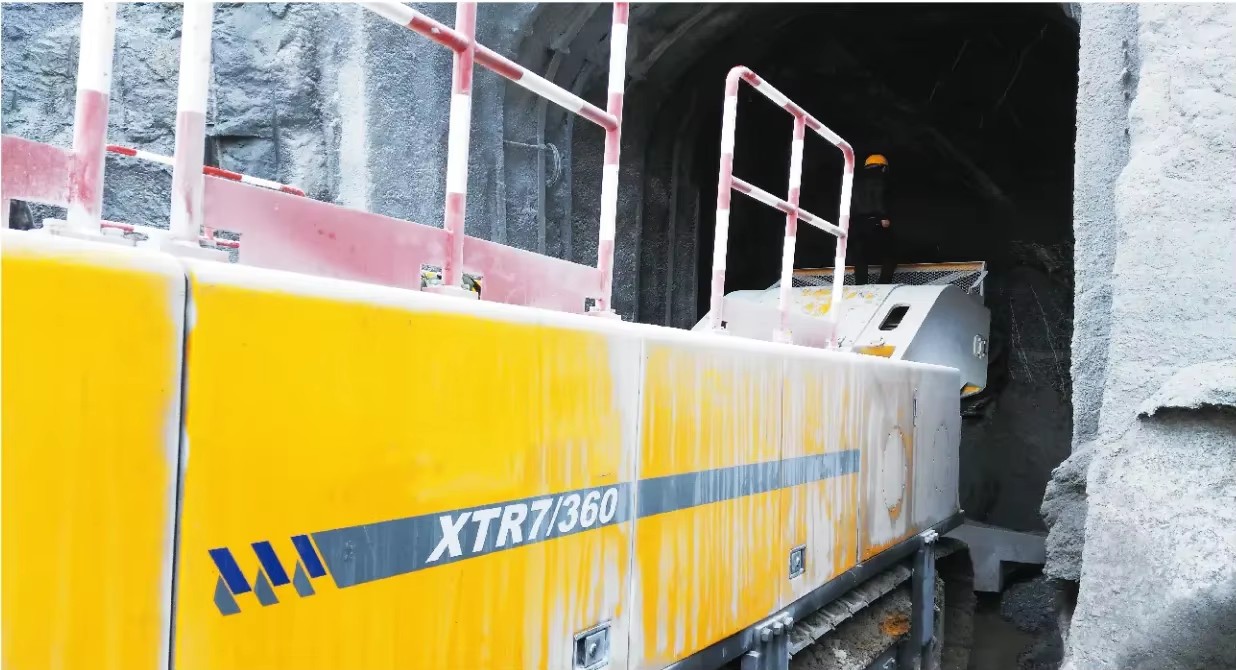 EML360 Continuous Miner Coal Mining Machine