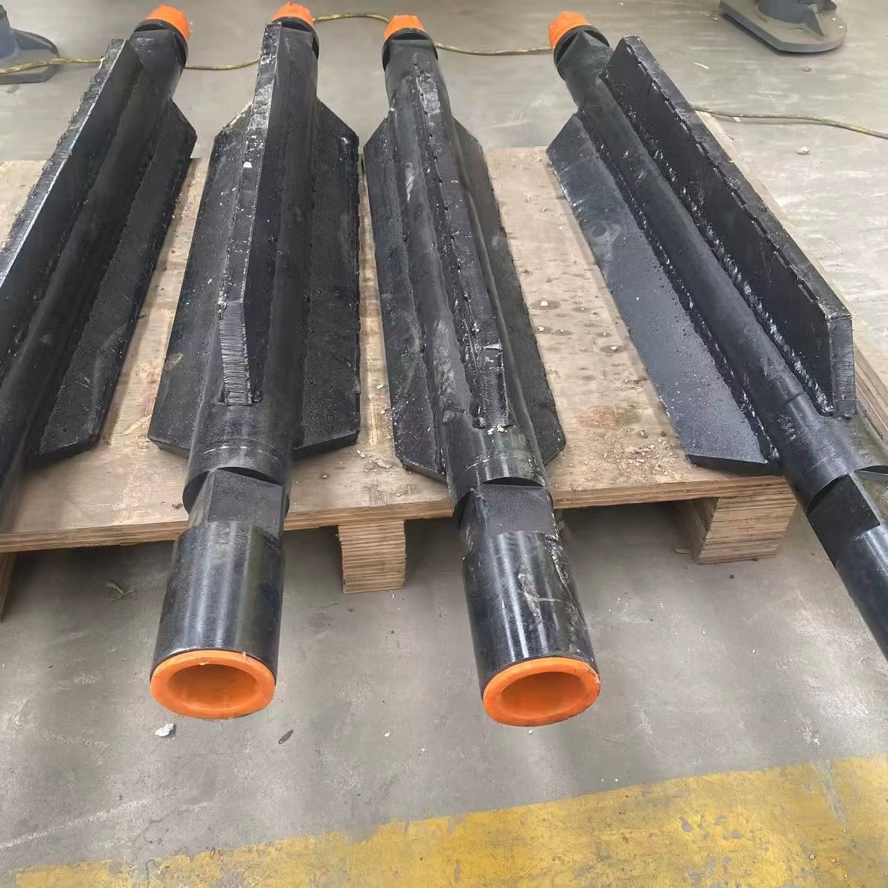 Well Drilling Rigs Non-Magnetic Integral Spiral Blade Iron Stabilizer Forged Processing Drilling Mining Mining Machine Parts