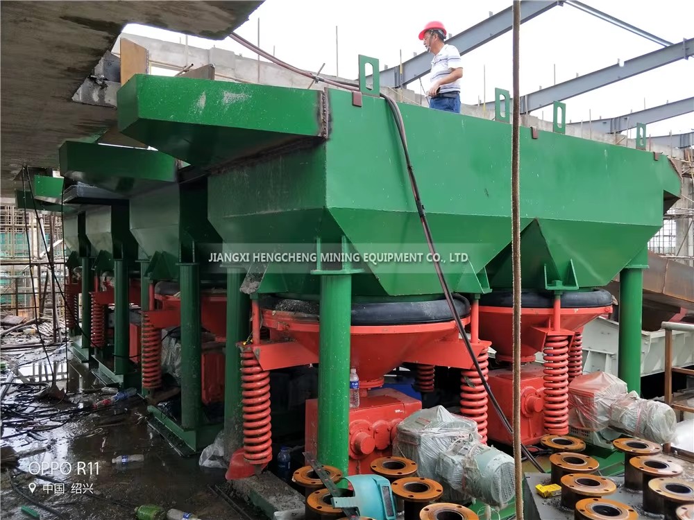 Jiangxi Gravity Separator High Capacity Mining Machine 380V 1 Year Warranty for Sale