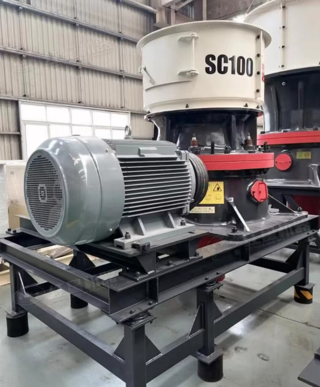 Single Cylinder Hydraulic Cone Crusher Machine with AC Motor Bearing Gear for Secondary Crushing Mining Construction Industries