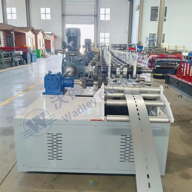 Manufacturing Automatic Solar Strut Roll Forming Machine Bracket Photovoltaic Solar Panel Structure Making Machine