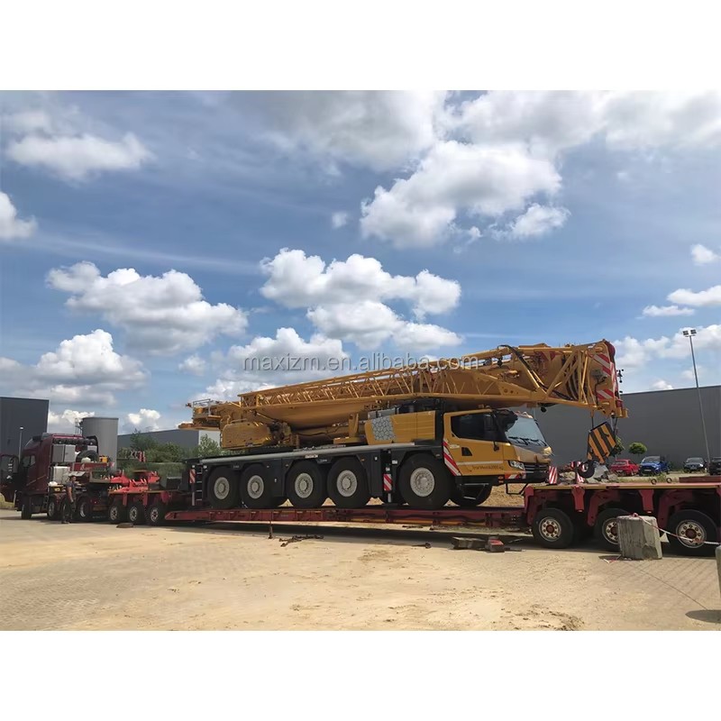 130t All Terrain Crane with 8 Section Telescopic Boom for Sale XCA130G8-1