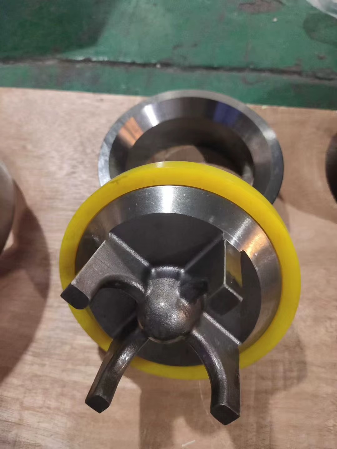 High Pressure Mud Pump Parts Wear Resistant Ceramic Liner Bi Metal Sleeve Extension Rod Oilfield Equipment