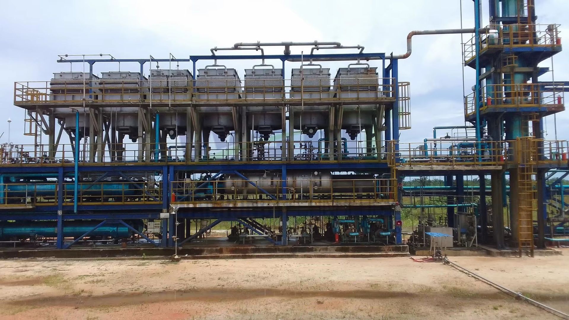 Advanced Technical Design Professional Crude Oil Purifier Refinery to Produce Gasoline diesel Naphtha Distillation Equipment