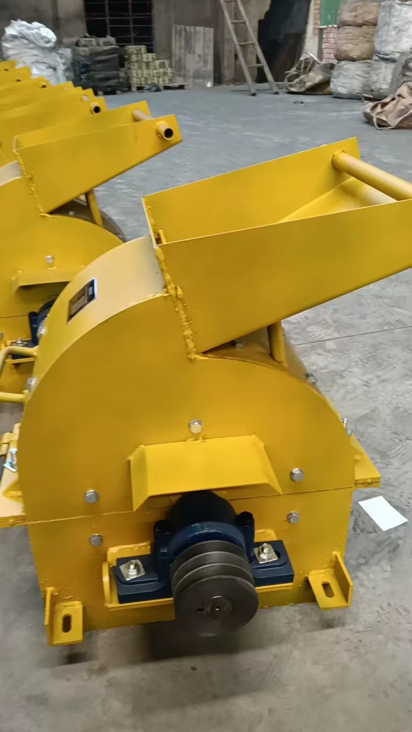 Mini Hammer Crusher Gold Machine Sand Crusher for Gold Mining Efficient Rock Splitter