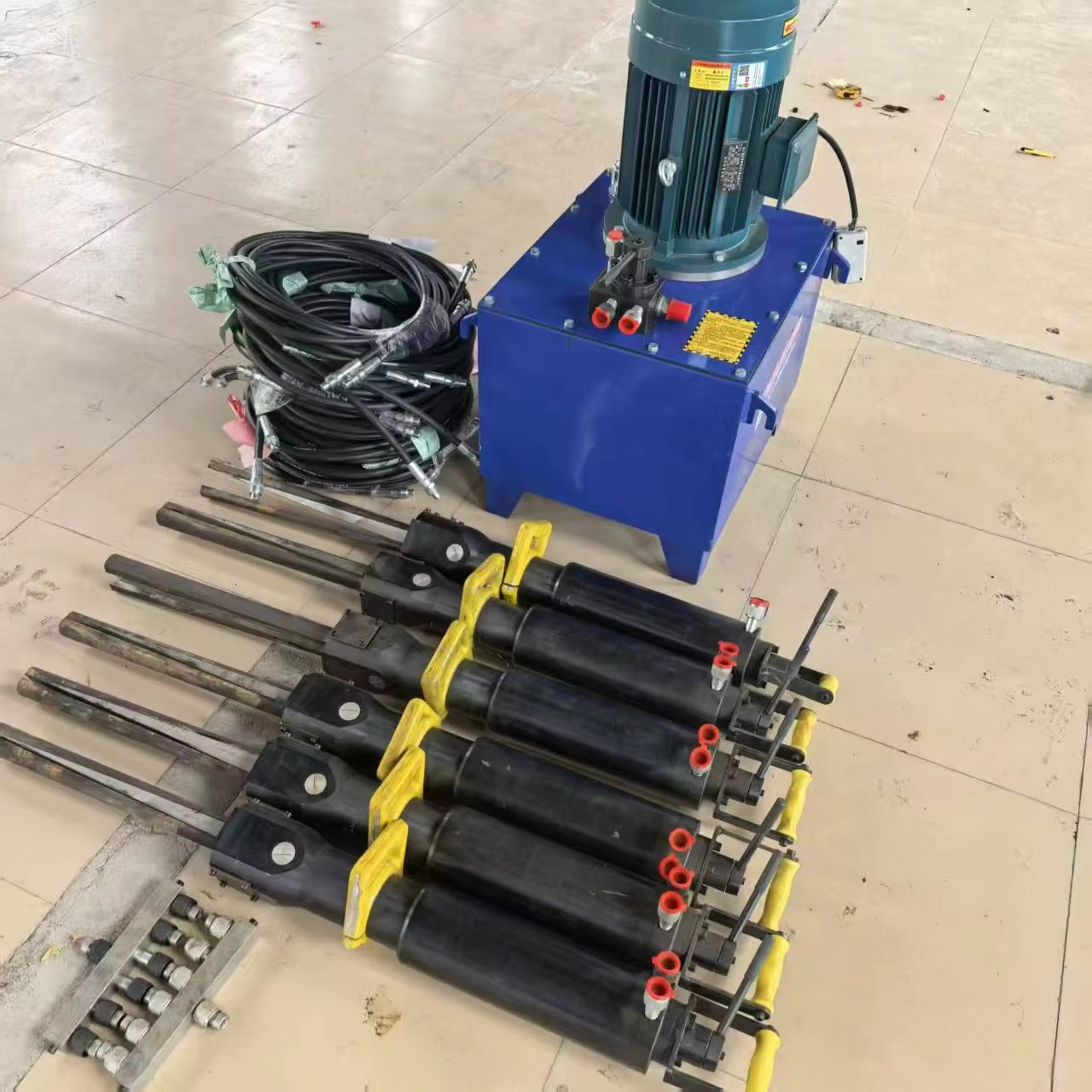 High-pressure Hydraulic Rock Drill and Splitter for Mining Operation-Suitable for Basalt Limestone&Concrete Breaking