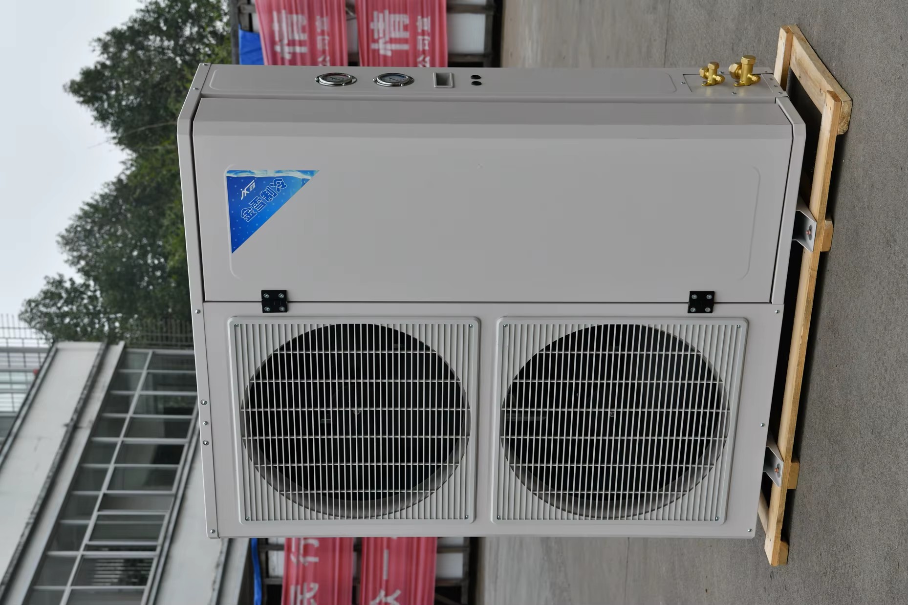 Copeland Scroll Compressor Energy Saving Air-Cooled Condenser Unit FNU-60 for Cold Room Motor 25KW Cooling Capacity R-404A