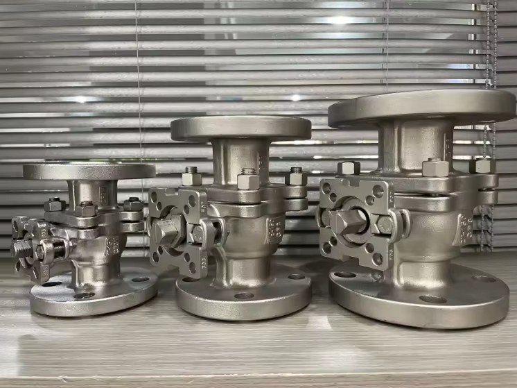 DIN ANSI GB Standard Stainless Steel Flange 2PC Full Bore Ball Valve for Industrial Use Water / Oil / Gas Applications