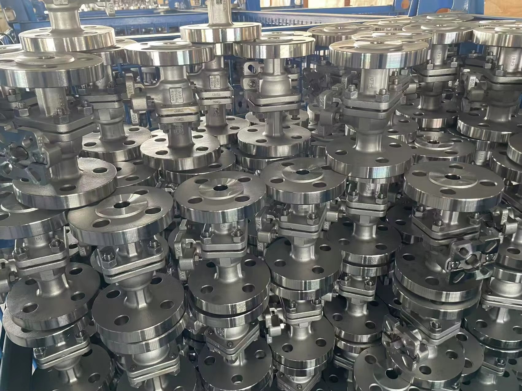 DIN ANSI GB Standard Stainless Steel Flange 2PC Full Bore Ball Valve for Industrial Use Water / Oil / Gas Applications