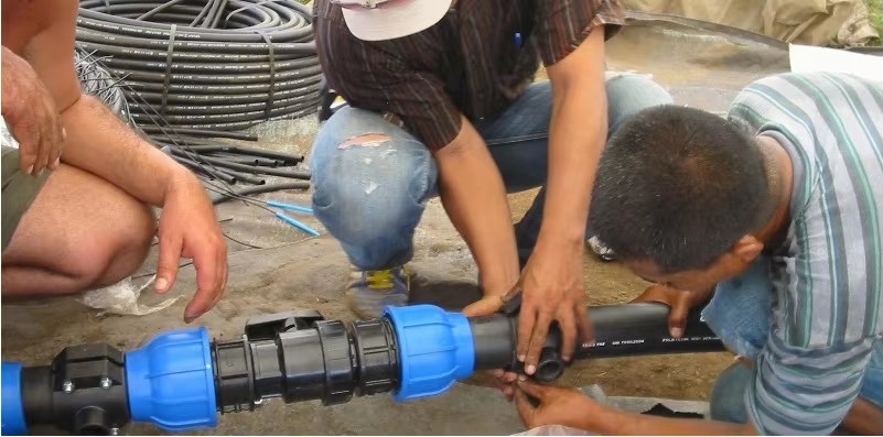 Durable PP Compression Fitting, Quick Connect Solution for LDPE & HDPE Pipes in Agricultural Irrigation and Water Supply Systems