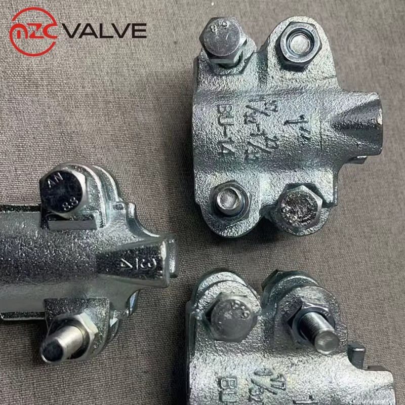 Carbon Steel Four Claw Fitting 2 Bolt Hose Clamp 4 Bolt Interlocking Clamp