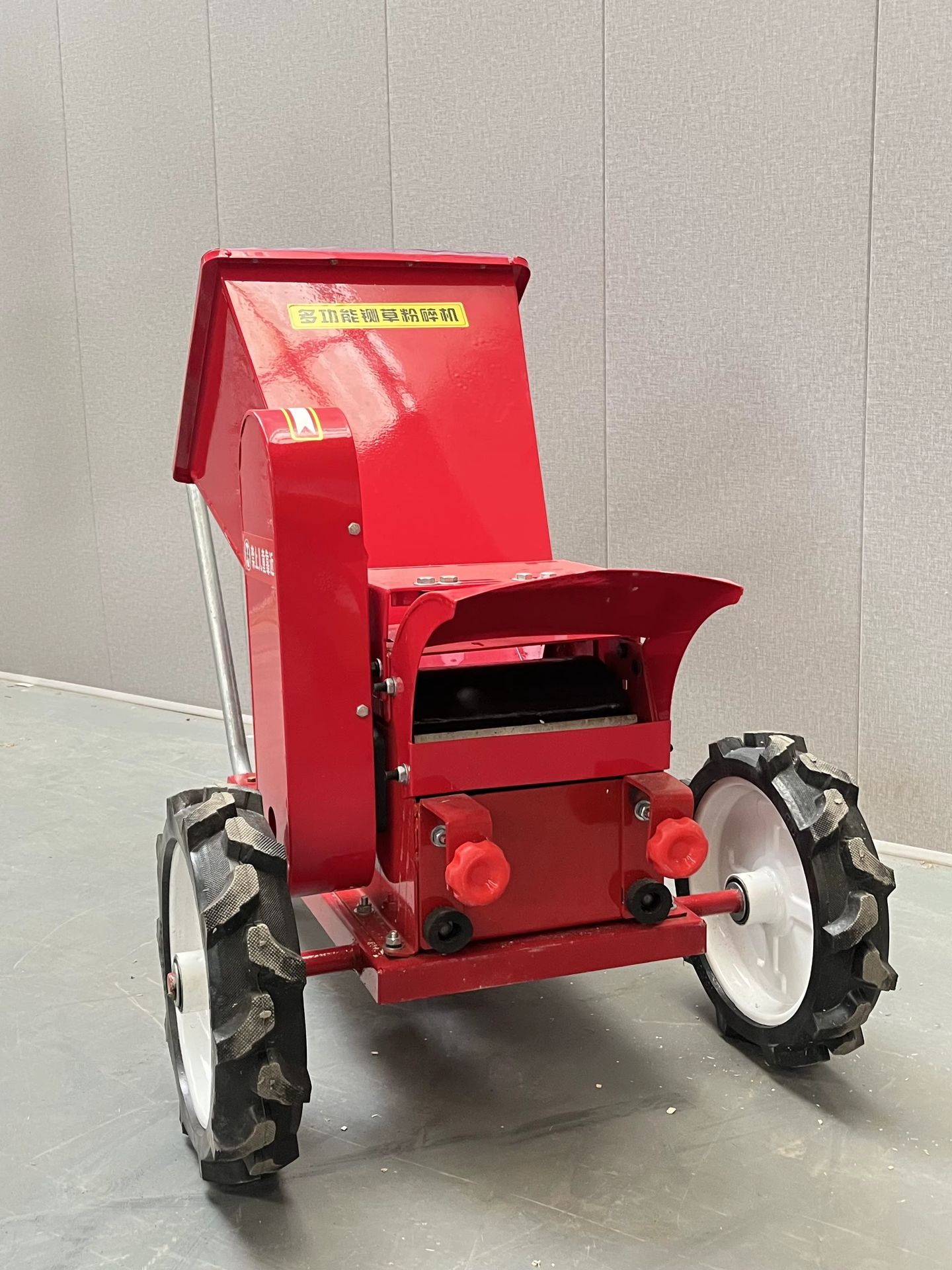 Farm Machine Wood Crusher Sawdust and Tree Branches Chipper Effective for Tree Cutting