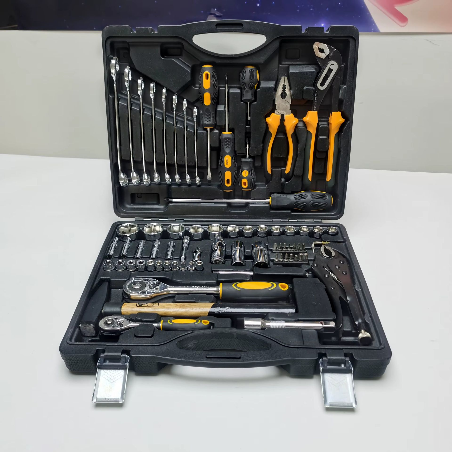 RTTOOL 132pcs Hand Tools Wrinch and Case Tool Set Plastic CR-V OEM Mechanic Work Tools