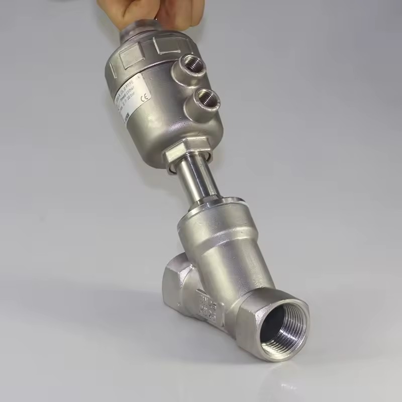 Product Importer Gallery 05 · 114072e303