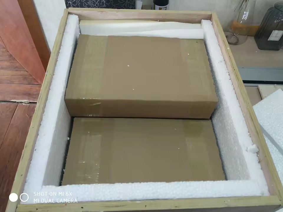 Product Importer Gallery 04 · 1068c3d4d4